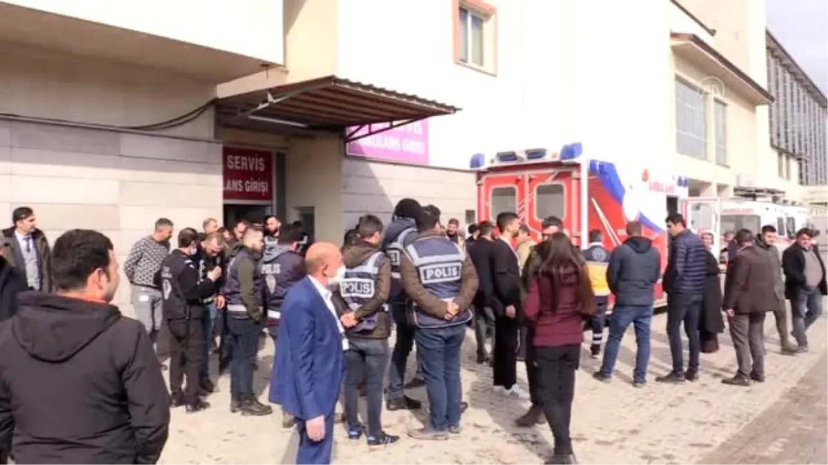 Ticaret Bakanı Ruhsar Pekcan, Gürbulak Sınır Kapısı'nda inceleme bulundu