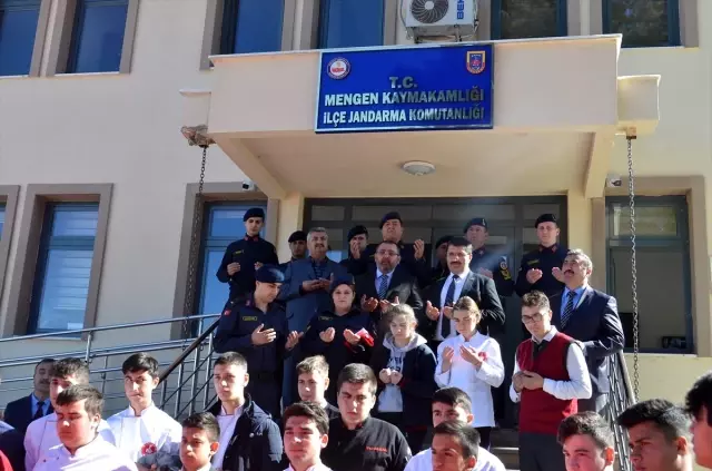 Türkiye Mehmetçik için tek yürek oldu Türkiye Mehmetçik için tek yürek oldu