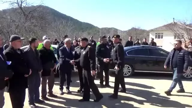 Ankara Da Vefat Eden Polis Memuru Boyabat Ta Topraga Verildi Haberler Com Guncel