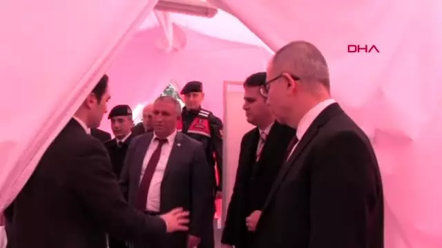 Artvin sarp sınır kapısı'nda 'koronavirüs' tedbirleri Artvin sarp sınır kapısı'nda 'koronavirüs' tedbirleri