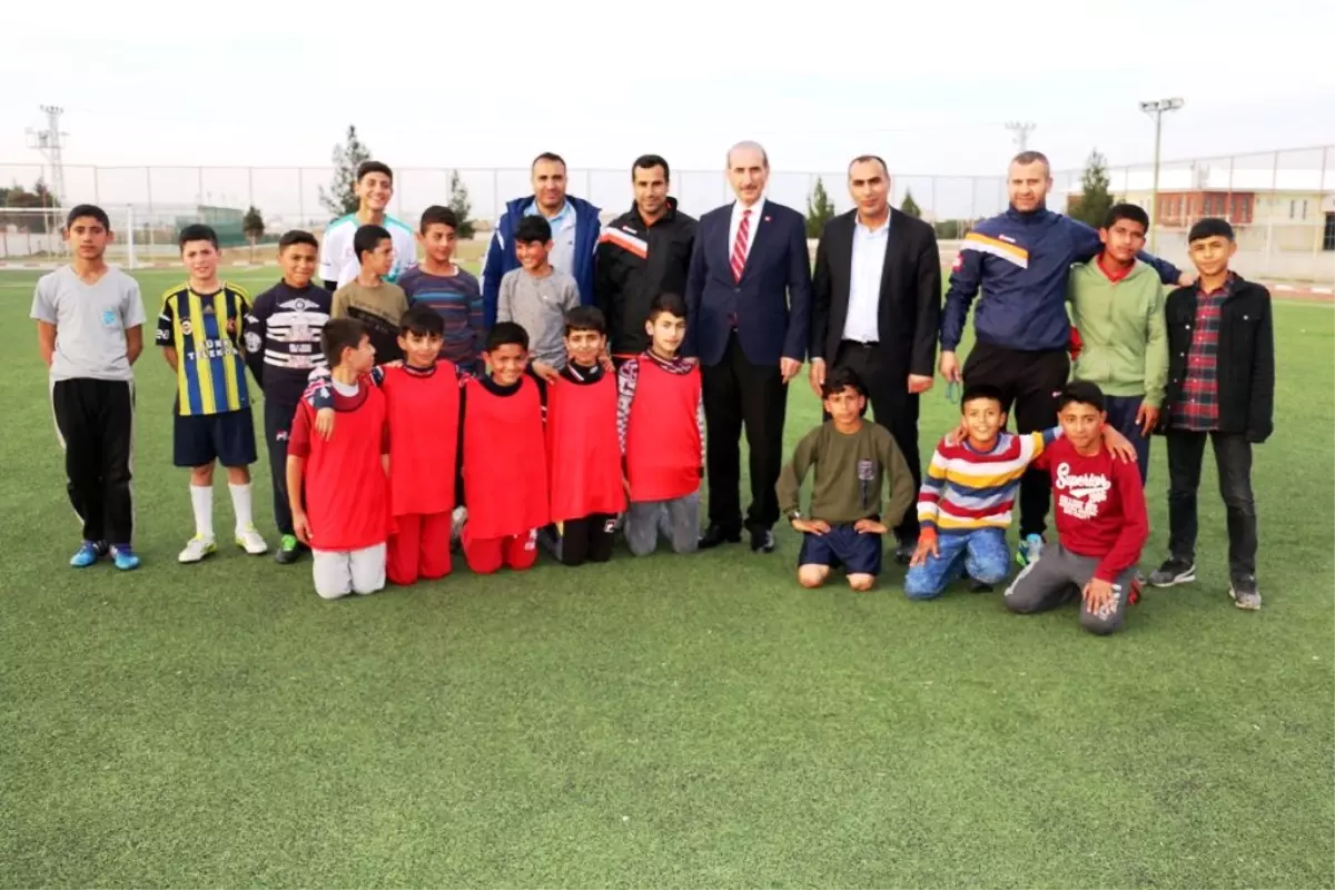 Başkan Yalçınkaya'dan Akçakale Belediye Sporlu Futbolculara moral motivasyon ziyareti
