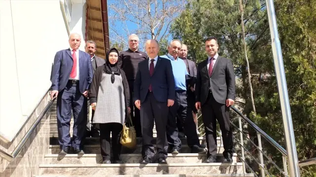 Çevre ve Şehircilik Bakan Yardımcısı Hasan Suver, Keban'da incelemede bulundu Çevre ve Şehircilik Bakan Yardımcısı Hasan Suver, Keban'da incelemede bulundu
