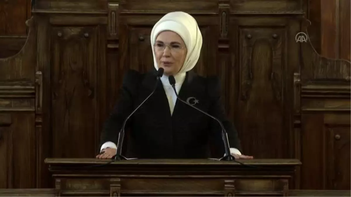 Emine Erdoğan, 'Milli Egemenliğin 100. Yılında Türk Kadını Özel Oturumu'nda konuştu (2)