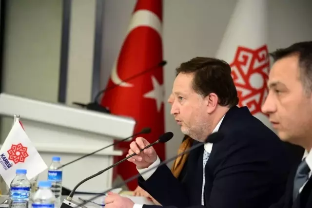 Karesi Belediye Meclisi şehitleri andı Karesi Belediye Meclisi şehitleri andı