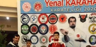 Küçük karateciler dereceleriyle göz doldurdu