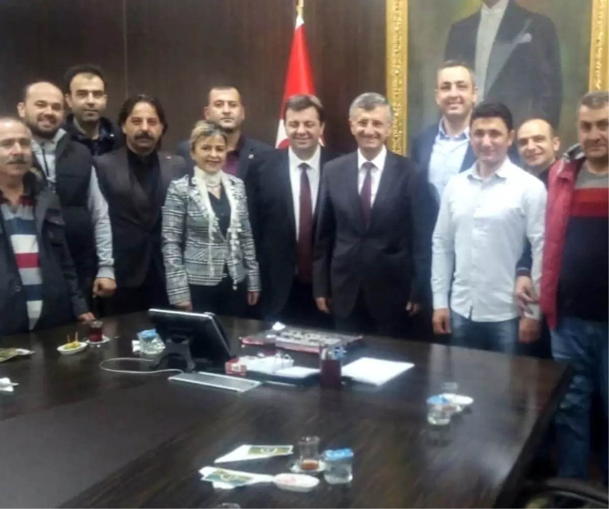 Madenci korosu Vali Bektaş'ı ziyaret etti