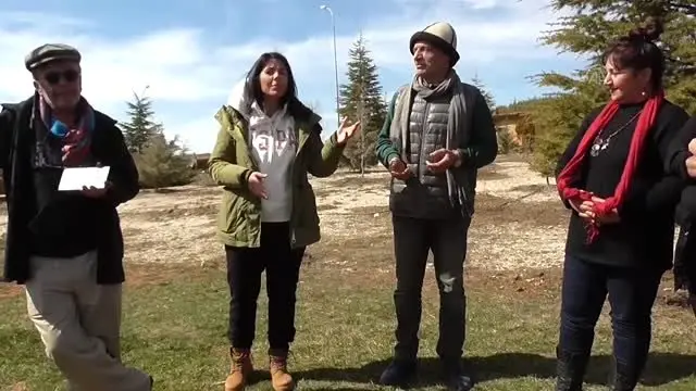 Sanatçıların köyünde Müslüm Gürses için çınar fidanı dikildi Sanatçıların köyünde Müslüm Gürses için çınar fidanı dikildi
