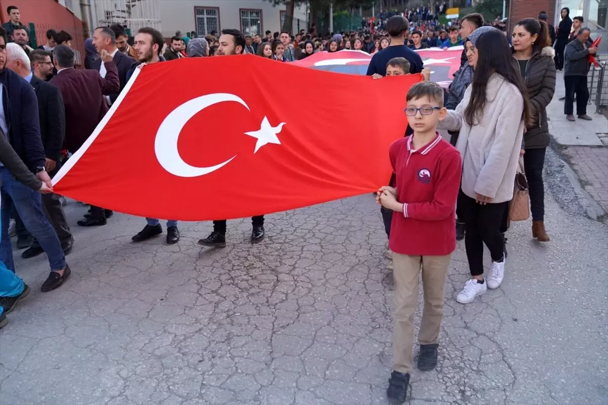 Tokat'ta Mehmetçiğe destek yürüyüşü