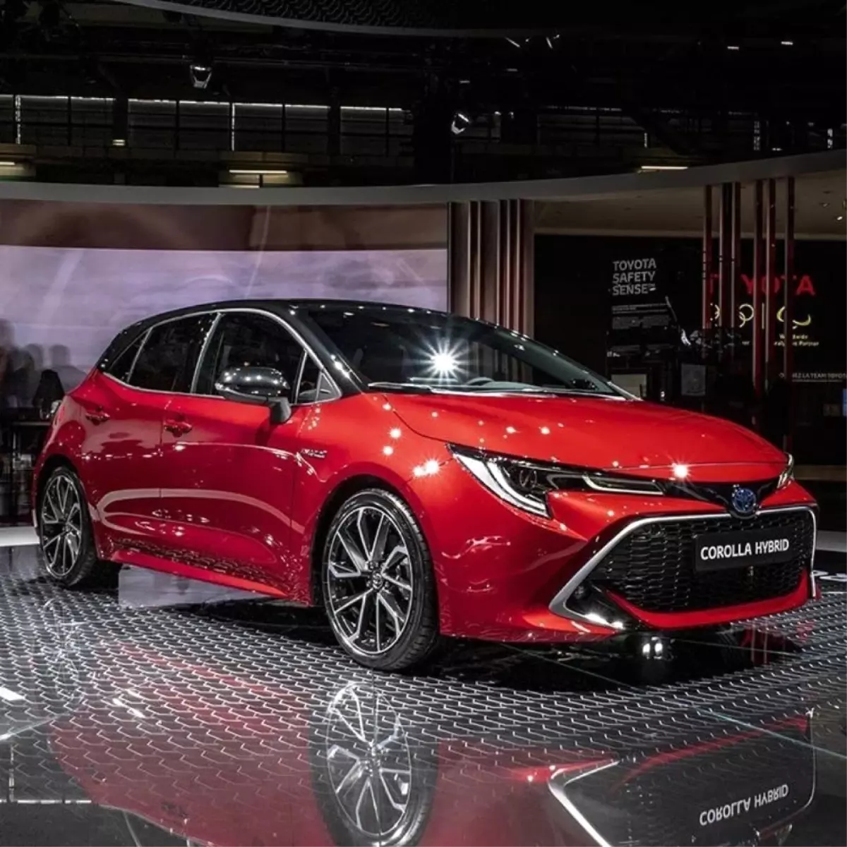 toyota plaza aksoy da corolla hatchback lansmana ozel fiyatlarla haberler