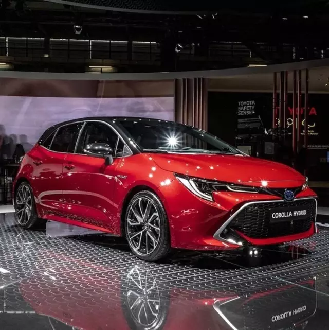 toyota plaza aksoy da corolla hatchback lansmana ozel fiyatlarla haberler