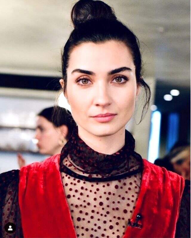 Tuba Büyüküstün çok konuşulan hamam sahnesi hakkında sessizliğini bozdu