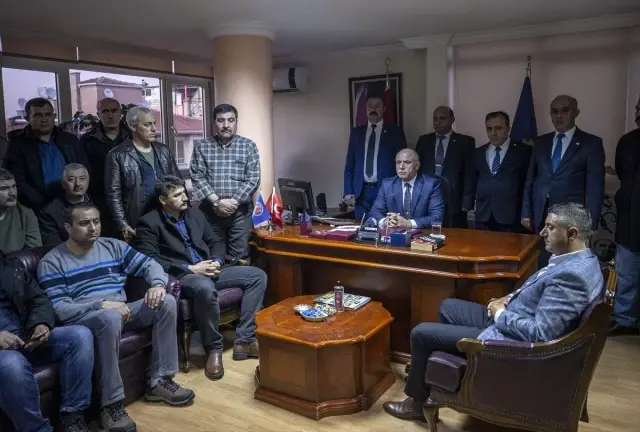 Türk Harb-İş'ten Bahar Kalkanı Harekatı'na destek Türk Harb-İş'ten Bahar Kalkanı Harekatı'na destek