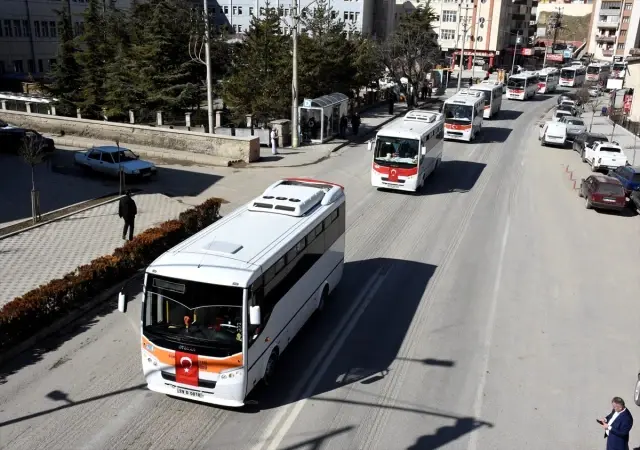 Türkiye Mehmetçik için tek yürek oldu Türkiye Mehmetçik için tek yürek oldu