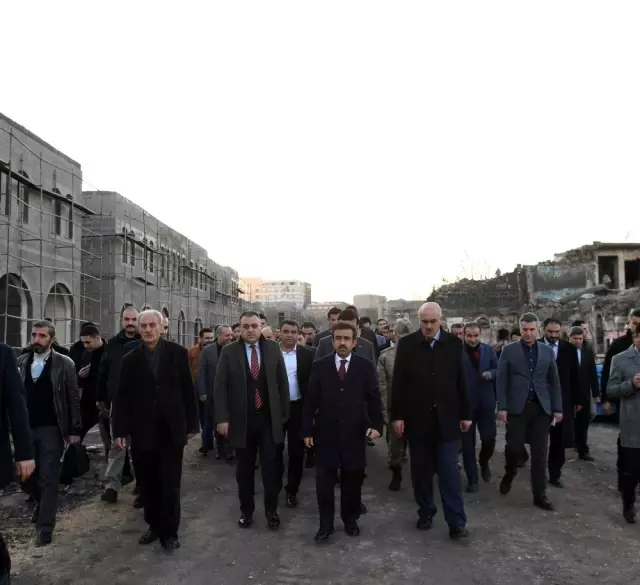 Vali Güzeloğlu Sur'da denetimlerde bulundu
