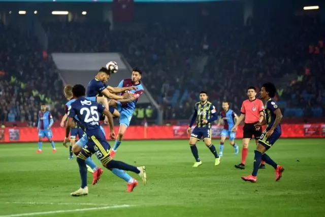 Ziraat Türkiye Kupası: Trabzonspor: 0 - Fenerbahçe: 0 (İlk yarı) Ziraat Türkiye Kupası: Trabzonspor: 0 - Fenerbahçe: 0 (İlk yarı)