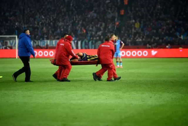 Ziraat Türkiye Kupası: Trabzonspor: 0 - Fenerbahçe: 0 (İlk yarı) Ziraat Türkiye Kupası: Trabzonspor: 0 - Fenerbahçe: 0 (İlk yarı)