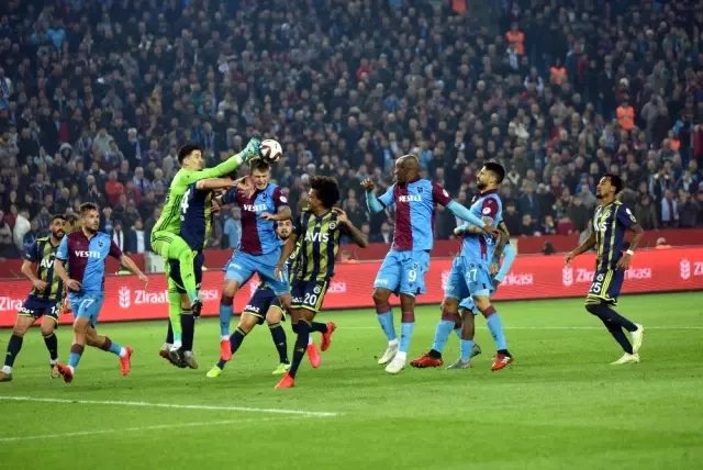Ziraat Türkiye Kupası: Trabzonspor: 0 - Fenerbahçe: 0 (İlk yarı) Ziraat Türkiye Kupası: Trabzonspor: 0 - Fenerbahçe: 0 (İlk yarı)