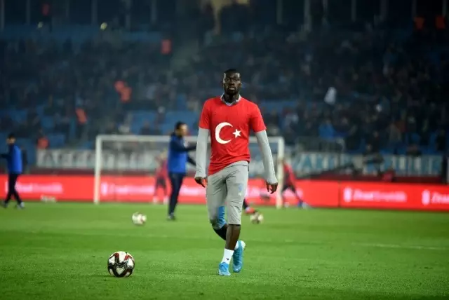 Ziraat Türkiye Kupası: Trabzonspor: 0 - Fenerbahçe: 0 (İlk yarı) Ziraat Türkiye Kupası: Trabzonspor: 0 - Fenerbahçe: 0 (İlk yarı)