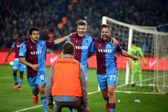 Ziraat Türkiye Kupası: Trabzonspor: 2 - Fenerbahçe: 0 (Maç sonucu) Ziraat Türkiye Kupası: Trabzonspor: 2 - Fenerbahçe: 0 (Maç sonucu)