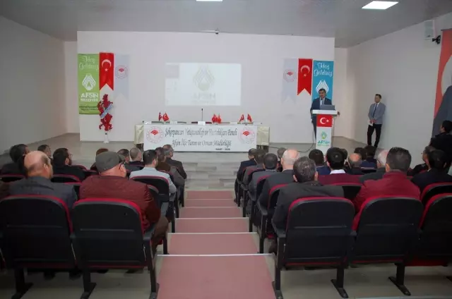 Afşin'de şekerpancarı yetiştiriciliği paneli Afşin'de şekerpancarı yetiştiriciliği paneli