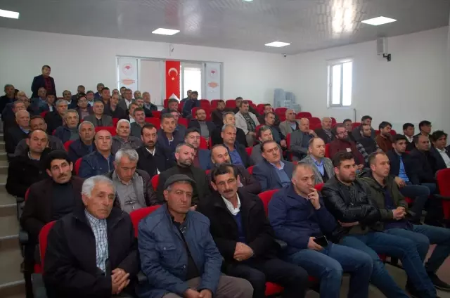 Afşin'de şekerpancarı yetiştiriciliği paneli Afşin'de şekerpancarı yetiştiriciliği paneli