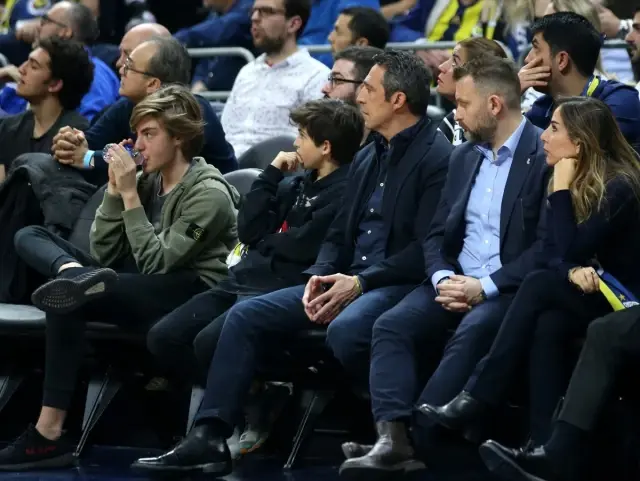 Fenerbahçe Beko, Kızılyıldız'ı 66-63 mağlup etti Fenerbahçe Beko, Kızılyıldız'ı 66-63 mağlup etti