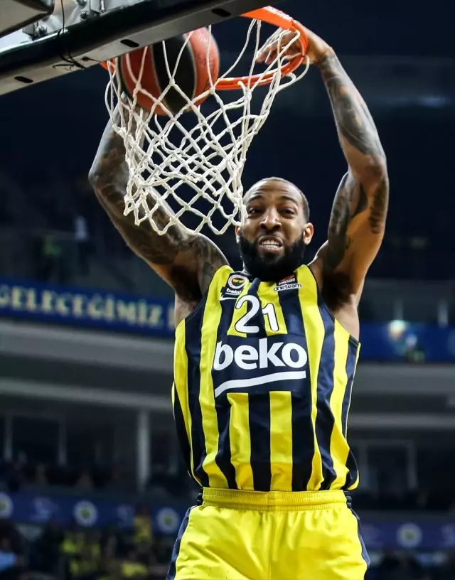 Fenerbahçe Beko, Kızılyıldız'ı 66-63 mağlup etti Fenerbahçe Beko, Kızılyıldız'ı 66-63 mağlup etti
