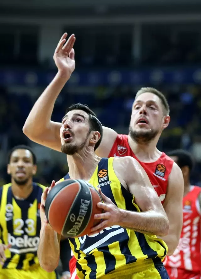 Fenerbahçe Beko, Kızılyıldız'ı 66-63 mağlup etti Fenerbahçe Beko, Kızılyıldız'ı 66-63 mağlup etti
