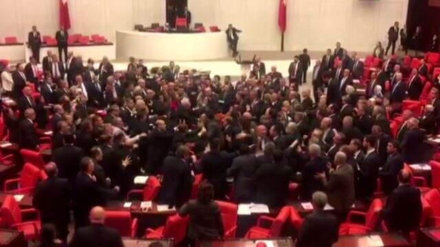 CHP'li Engin Özkoç'un TBMM'deki kavgadan hemen önce yaptığı konuşmanın görüntüleri ortaya çıktı