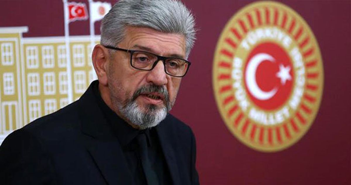 Cihangir İslam, Saadet Partisi'nden istifa etti