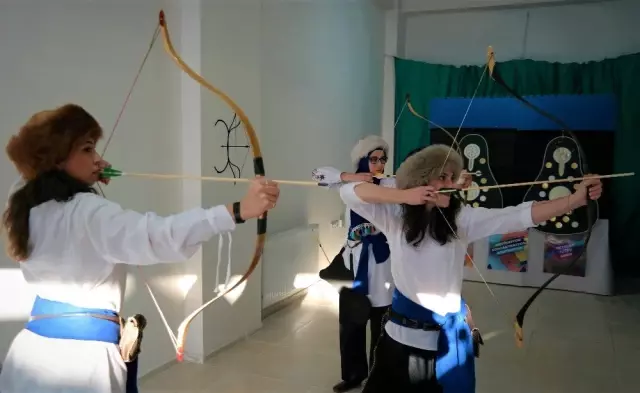 Kadın okçular hedefi 12'den vurdu Kadın okçular hedefi 12'den vurdu