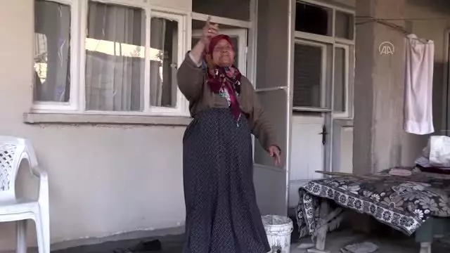Mehmetçiğe destek konuşmasıyla tanınan 84 yaşındaki Meryem Özdil Mehmetçiğe destek konuşmasıyla tanınan 84 yaşındaki Meryem Özdil