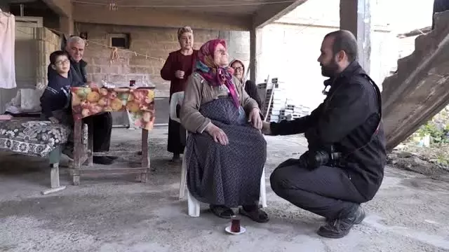 Mehmetçiğe destek konuşmasıyla tanınan 84 yaşındaki Meryem Özdil Mehmetçiğe destek konuşmasıyla tanınan 84 yaşındaki Meryem Özdil