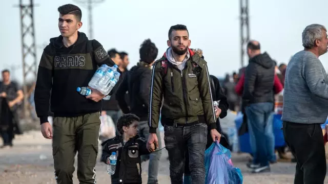 Hollandalı Bakan yardımcısı: Türkiye mülteciler için para istiyorsa hayır demiyeceğiz.