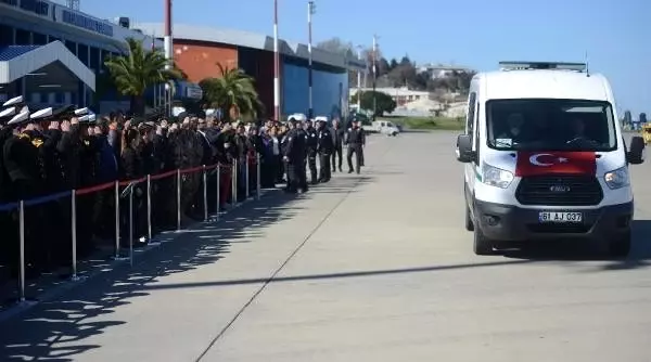 Şehit Uzman Çavuş Tuncer'in cenazesi, Trabzon'da Şehit Uzman Çavuş Tuncer'in cenazesi, Trabzon'da