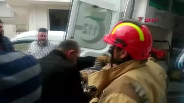Sultanbeyli'nde 1 işçi göçük altında kaldı Sultanbeyli'nde 1 işçi göçük altında kaldı