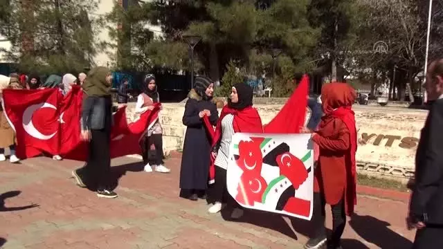 Suriyelilerden Bahar Kalkanı Harekatı'na destek Suriyelilerden Bahar Kalkanı Harekatı'na destek