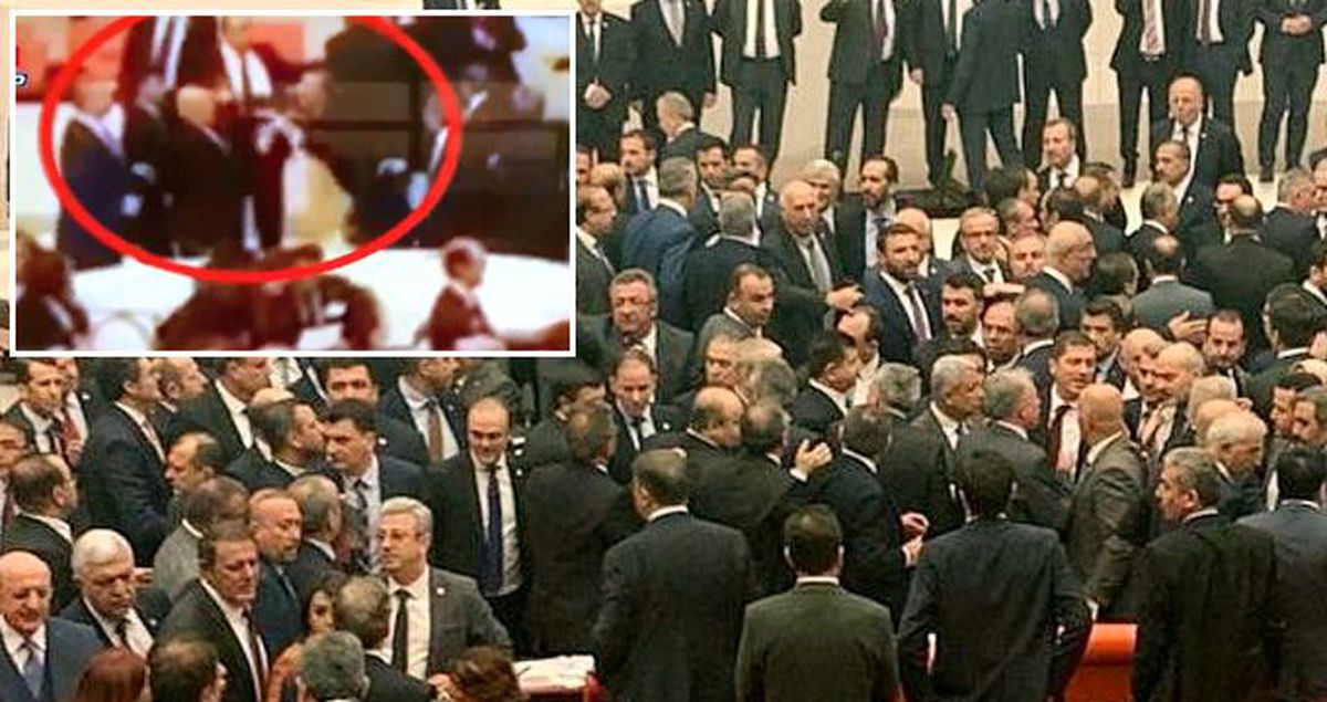 TBMM'deki kavganın ateşlendiği an! Engin Özkoç'a böyle yumruk atıldı