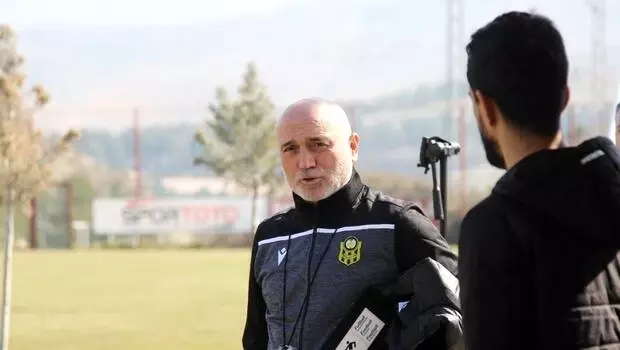 Yeni Malatyaspor'da Hikmet Karaman ilk antrenmanına çıktı Yeni Malatyaspor'da Hikmet Karaman ilk antrenmanına çıktı