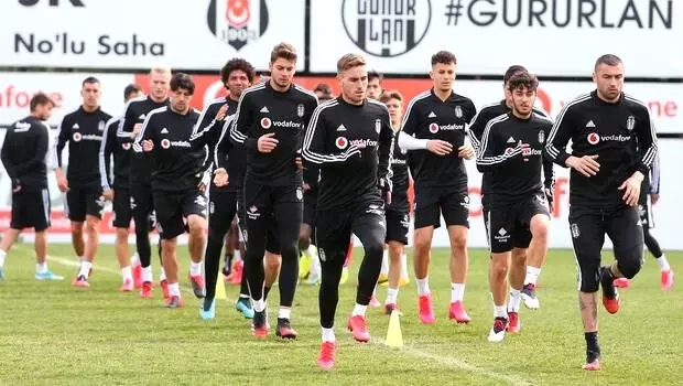 Beşiktaş'ta derbi öncesi sarı kart alarmı! Tam 6 isim...