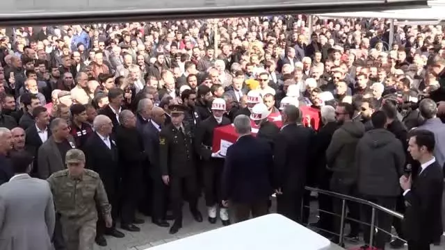 İdlib şehidi Uzman Onbaşı Ragıp Soylu Coşkun için memleketinde tören İdlib şehidi Uzman Onbaşı Ragıp Soylu Coşkun için memleketinde tören