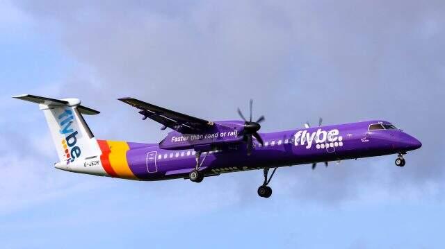 Koronavirüsün derinden etkilediği havacılık sektöründe ilk iflas İngiliz Flybe'den geldi.