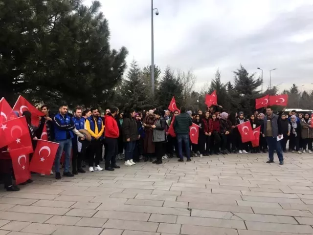 Özel çocuklardan şehitler için 'Kiminin Duası' etkinliği Özel çocuklardan şehitler için 'Kiminin Duası' etkinliği