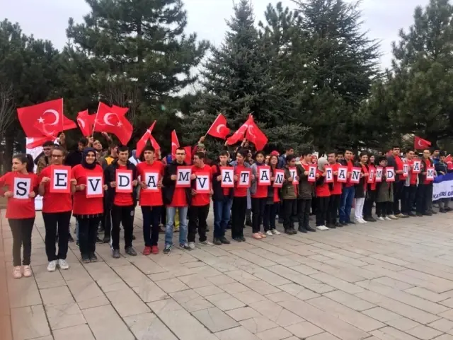 Özel çocuklardan şehitler için 'Kiminin Duası' etkinliği Özel çocuklardan şehitler için 'Kiminin Duası' etkinliği