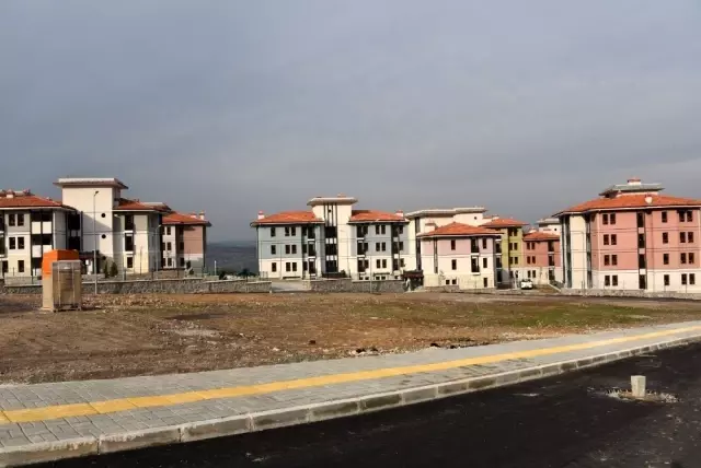 Yunuskent'te yedek hak sahiplerinin sözleşme süreci başlıyor Yunuskent'te yedek hak sahiplerinin sözleşme süreci başlıyor