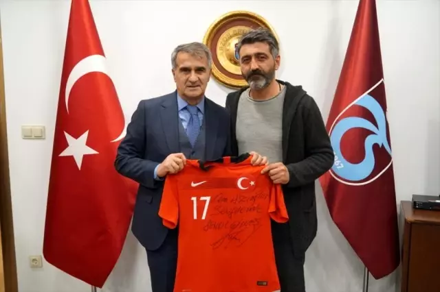 A Milli Takım Teknik Direktörü Şenol Güneş'ten Trabzonspor'a ziyaret A Milli Takım Teknik Direktörü Şenol Güneş'ten Trabzonspor'a ziyaret