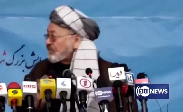 Afganistan'da liderlerin bulunduğu törene yapılan saldırı anının görüntüleri.