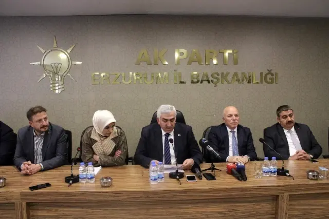 AK Parti'den CHP'li Özkoç'a sert tepki AK Parti'den CHP'li Özkoç'a sert tepki