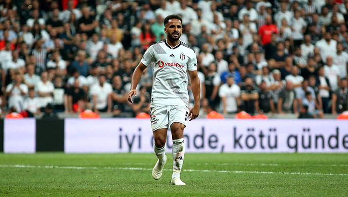 Beşiktaşlı Douglas, sakatlığı nedeniyle sezonu kapattı