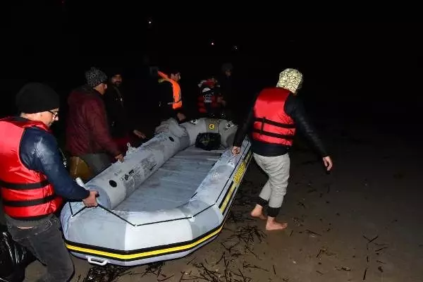 Bodrum'dan Kos'a lastik bot ile geçtiler